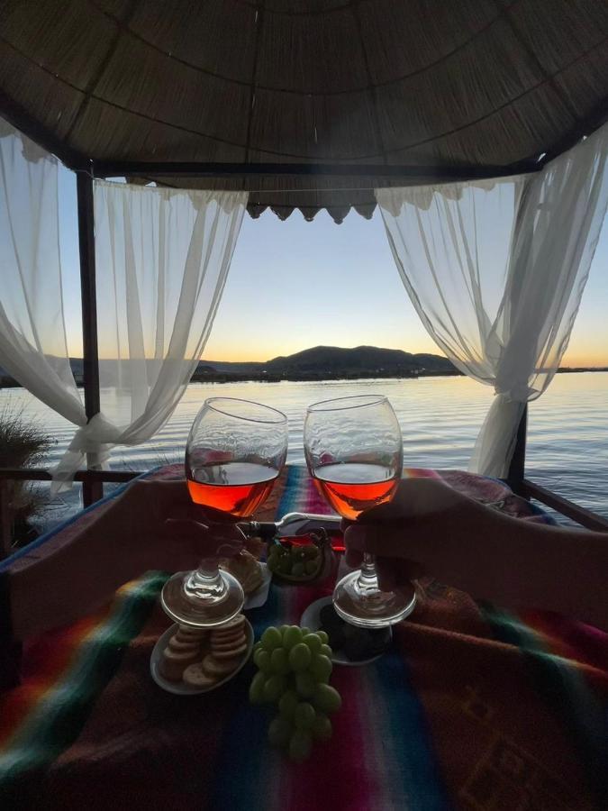 Uros Utasa Lodge プーノ エクステリア 写真