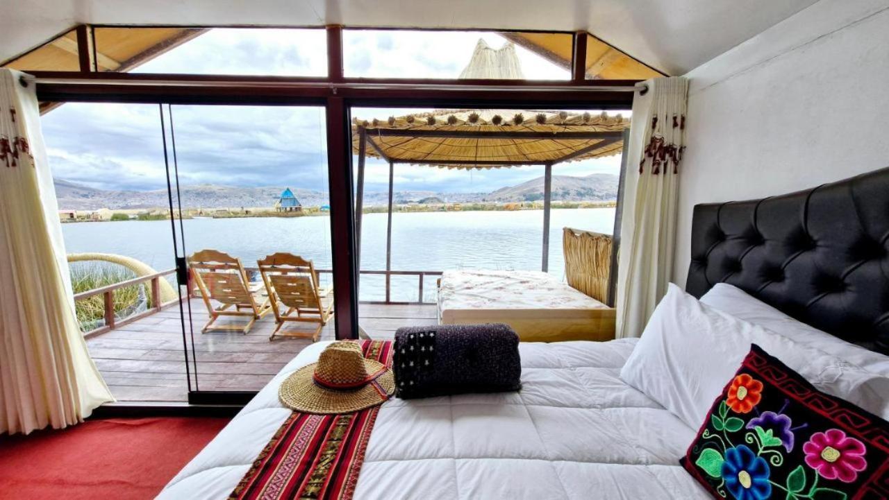 Uros Utasa Lodge プーノ エクステリア 写真
